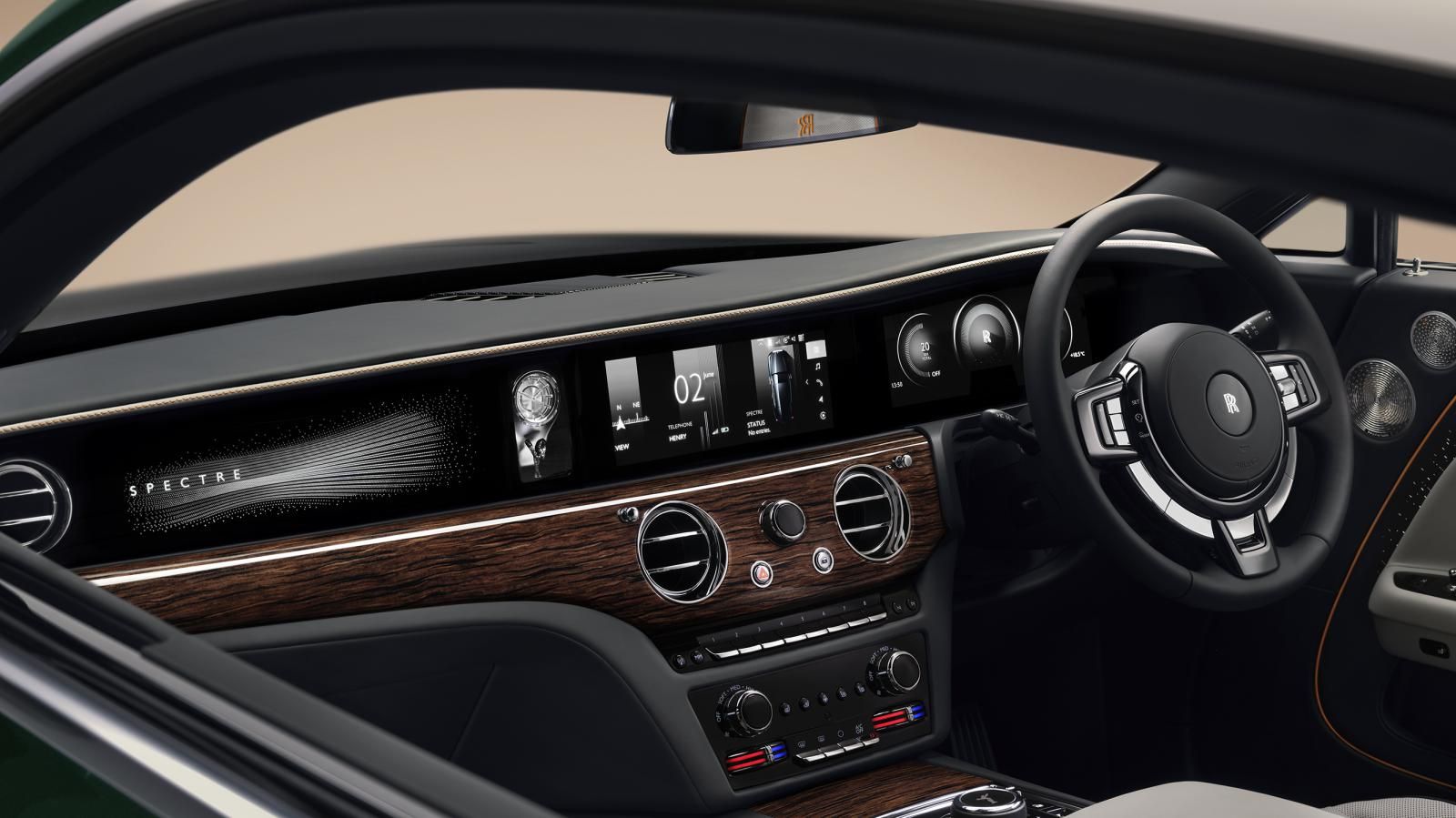 Η ανανεωμένη Rolls-Royce Spectre ήρθε με 8.108 pixel στο ταμπλό! 